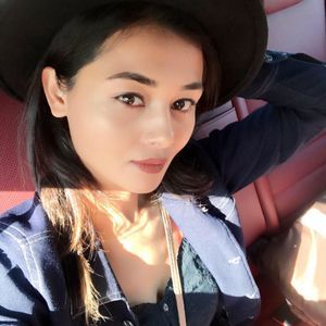 Meet your Posher, Bobbee